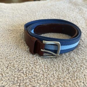 Vineyard Vines cloth blue belt